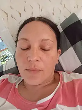 Snapshot of Irisssska chatting on July 6, 7:37 am Irisssska online show from July 6, 7:37 am