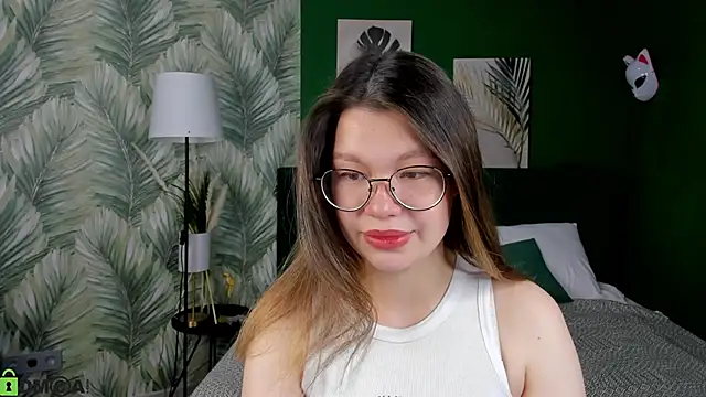Alice Ruby1 online show from June 28, 3:13 am