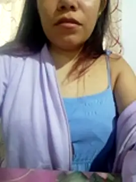 Snapshot of Ema_hony chatting on July 5, 11:06 am Ema hony online show from July 5, 11:06 am