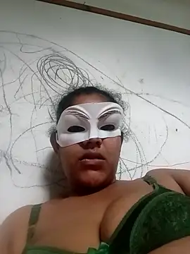 wildtulip0 online show from July 4, 5:25 am