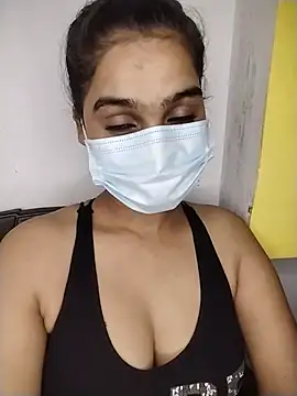 Snapshot of nikita-cam chatting on July 5, 6:04 pm nikita-cam online show from July 5, 6:04 pm
