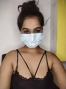 Snapshot of nikita-cam chatting on July 4, 6:01 pm nikita-cam online show from July 4, 6:01 pm