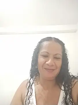 Yenifer caisedo online show from June 24, 12:04 pm