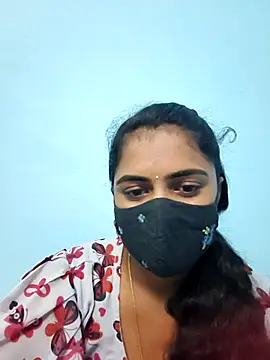 Snapshot of Megavarthinii chatting on July 6, 10:11 am Megavarthinii online show from July 6, 10:11 am