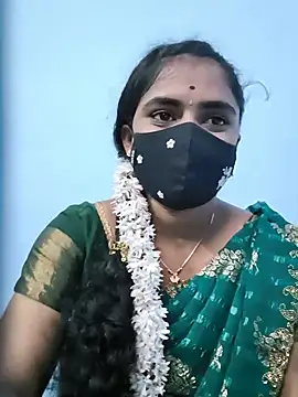 Snapshot of Megavarthinii chatting on August 6, 3:51 pm Megavarthinii online show from August 6, 3:51 pm
