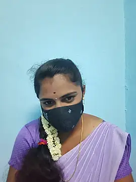 Snapshot of Megavarthinii chatting on July 1, 2:06 pm Megavarthinii online show from July 1, 2:06 pm