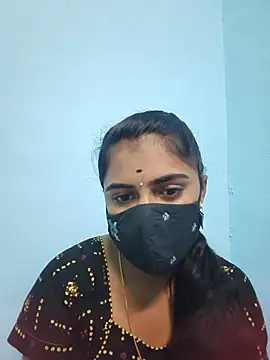 Snapshot of Megavarthinii chatting on July 5, 10:05 pm Megavarthinii online show from July 5, 10:05 pm