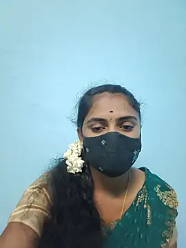 Snapshot of Megavarthinii chatting on July 13, 4:50 pm Megavarthinii online show from July 13, 4:50 pm