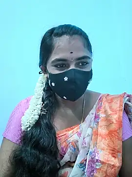 Snapshot of Megavarthinii chatting on August 4, 2:54 pm Megavarthinii online show from August 4, 2:54 pm
