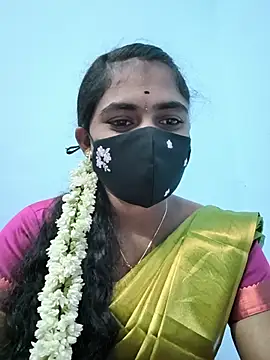 Snapshot of Megavarthinii chatting on August 9, 3:23 am Megavarthinii online show from August 9, 3:23 am