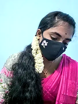 Snapshot of Megavarthinii chatting on August 2, 4:37 pm Megavarthinii online show from August 2, 4:37 pm