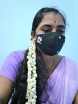 Snapshot of Megavarthinii chatting on August 7, 4:35 pm Megavarthinii online show from August 7, 4:35 pm