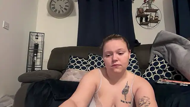 GirlNextDoorAmber online show from July 18, 3:26 am