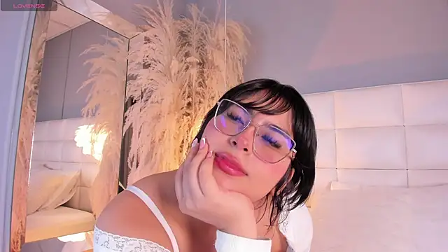 Snapshot of CassieCanddy chatting on July 29, 4:33 am CassieCanddy online show from July 29, 4:33 am