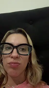 daisy sweetx online show from June 24, 11:24 pm