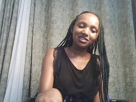Snapshot of Cherrysexxi chatting on August 5, 7:30 pm Cherrysexxi online show from August 5, 7:30 pm