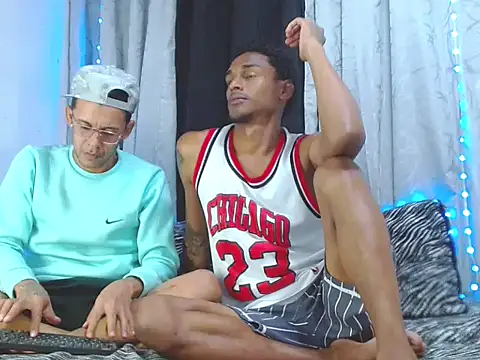 SMOOTHIEBOYS online show from June 25, 2:20 am