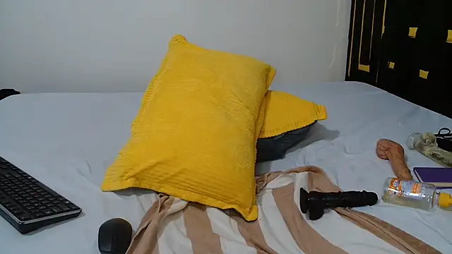 Silky Bby online show from July 7, 4:54 pm