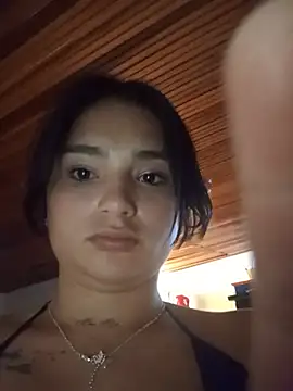 Snapshot of michellee444 chatting on July 1, 4:57 am michellee444 online show from July 1, 4:57 am