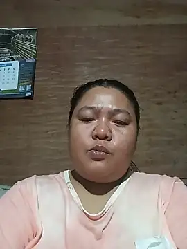 Snapshot of Glamourous_Smile16 chatting on June 25, 10:48 pm Glamourous Smile16 online show from June 25, 10:48 pm