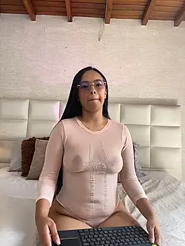MilaSantanna online show from June 27, 7:31 pm