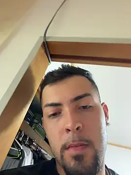 Snapshot of rafinhaxx_ chatting on June 26, 12:16 am rafinhaxx online show from June 26, 12:16 am