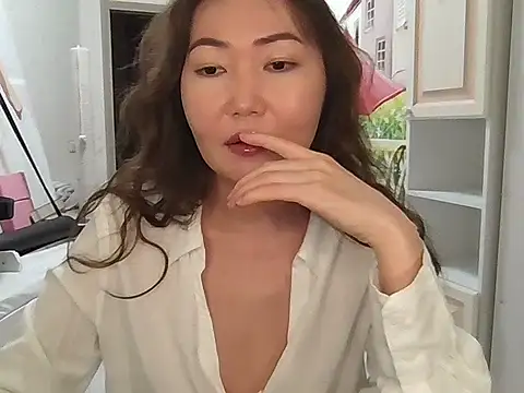 soraisaaa online show from July 12, 7:58 pm