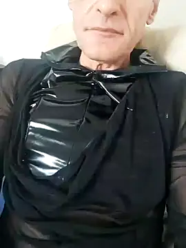 Snapshot of TimeaKocsis1971 chatting on July 12, 6:25 am TimeaKocsis1971 online show from July 12, 6:25 am