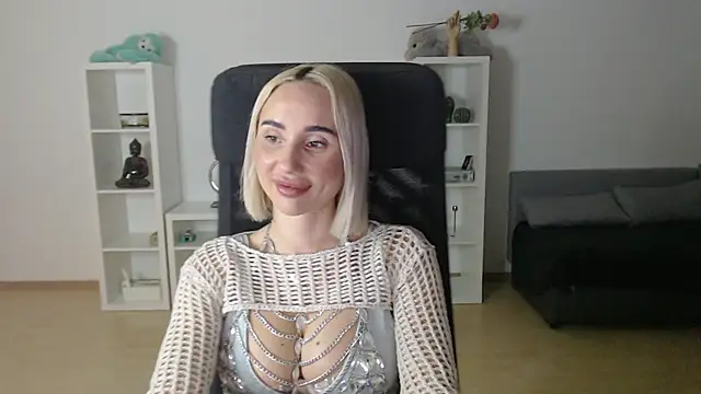 Blondie VIP online show from July 2, 8:20 am