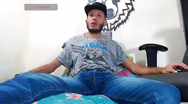 WOLFMONSTERDICK online show from March 5, 3:51 pm