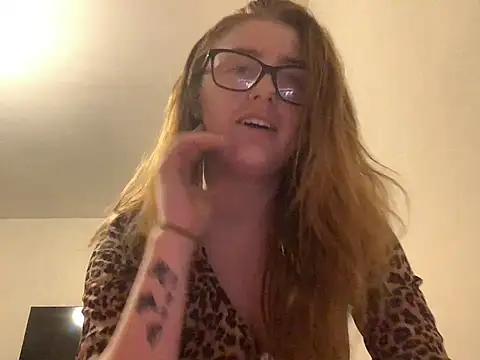 Redvelvetxx2 online show from June 26, 11:32 pm