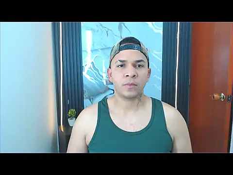 Snapshot of cristhian_gamboa chatting on July 14, 4:06 am cristhian gamboa online show from July 14, 4:06 am