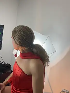 MarilynMooru online show from July 6, 9:39 pm