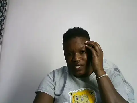 Snapshot of CiciiBeb chatting on July 3, 5:58 am CiciiBeb online show from July 3, 5:58 am