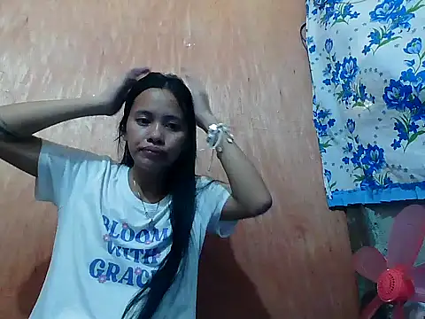 SkinnyGirl PinayBaby online show from June 28, 12:39 am