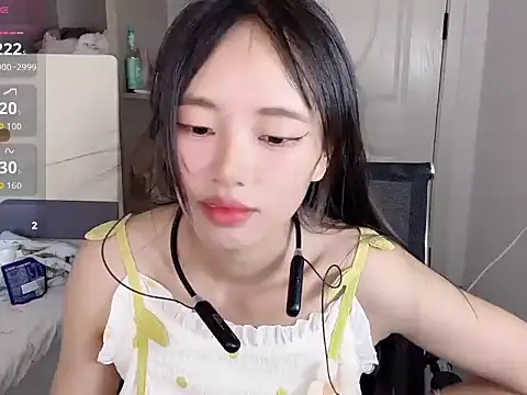 xiaolei-999 online show from June 28, 3:46 am