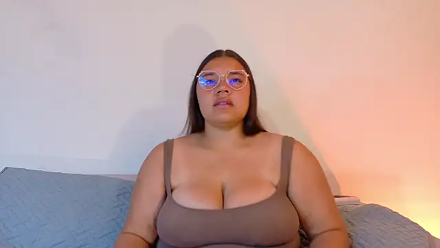 Layla-Hott online show from June 30, 12:38 pm