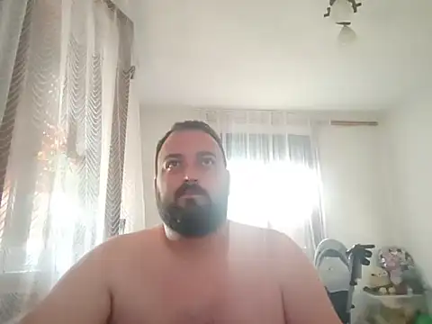 Horneymonster222 online show from June 28, 5:47 am
