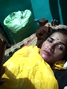 Snapshot of Ran-bhabhi56 chatting on July 10, 5:35 pm Ran-bhabhi56 online show from July 10, 5:35 pm
