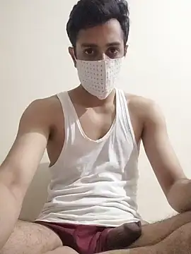 Snapshot of Yoursexy_boy21 chatting on July 8, 5:57 pm Yoursexy boy21 online show from July 8, 5:57 pm