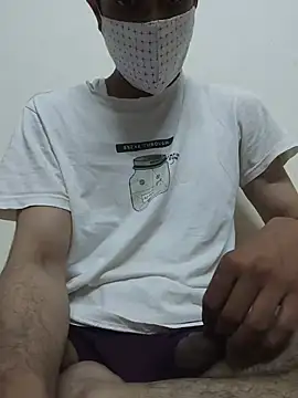 Snapshot of Yoursexy_boy21 chatting on July 7, 5:49 pm Yoursexy boy21 online show from July 7, 5:49 pm