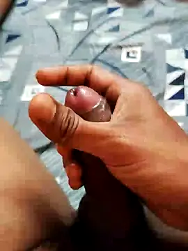 Snapshot of hard_pennis chatting on July 18, 9:01 pm hard pennis online show from July 18, 9:01 pm