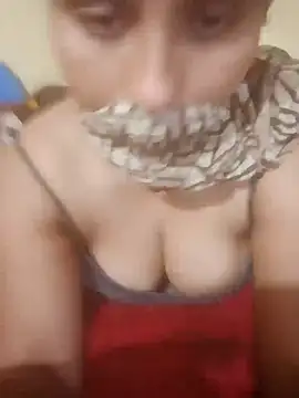 Gayatrthakur00000 online show from June 30, 3:01 pm