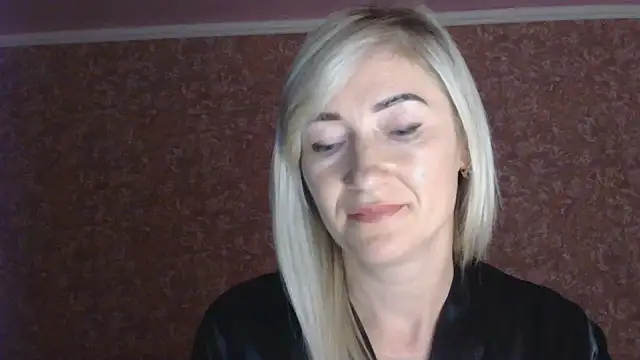 moonlightAnna online show from July 9, 9:36 pm