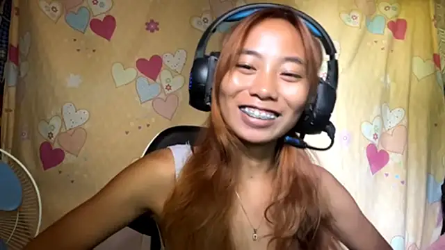 Snapshot of PiaSwida chatting on July 1, 3:29 am PiaSwida online show from July 1, 3:29 am