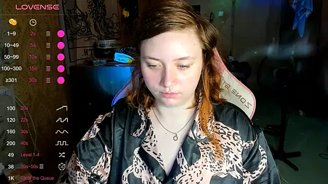 lily shamy online show from July 6, 10:11 am