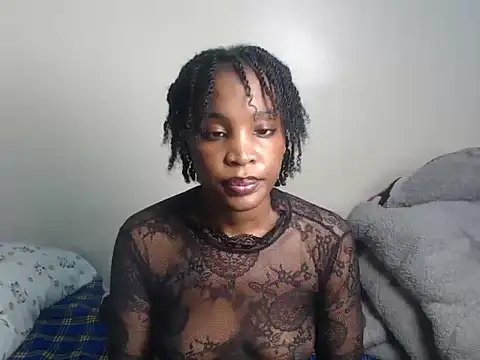 Prettypixxiee online show from June 30, 9:20 am