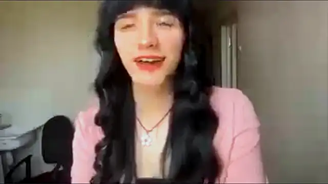 Snapshot of SoagAlexa chatting on June 30, 9:20 am SoagAlexa online show from June 30, 9:20 am