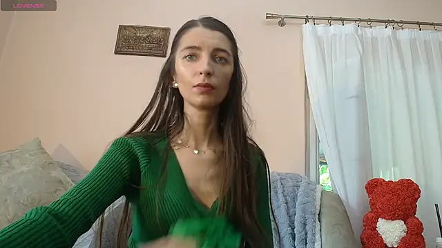 Snapshot of addictedto_you chatting on July 9, 9:32 am addictedto you online show from July 9, 9:32 am