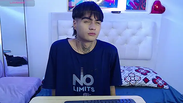 Ninou 14 online show from June 30, 2:39 pm